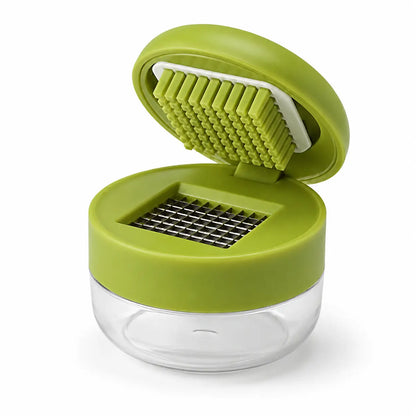 Manual Garlic Chopper with Stainless Steel Blades and Clear Collection Cup, Compact Kitchen Mincer for Garlic, Ginger, Onion, and Chili, Easy-Press Food Preparation Tool, Green